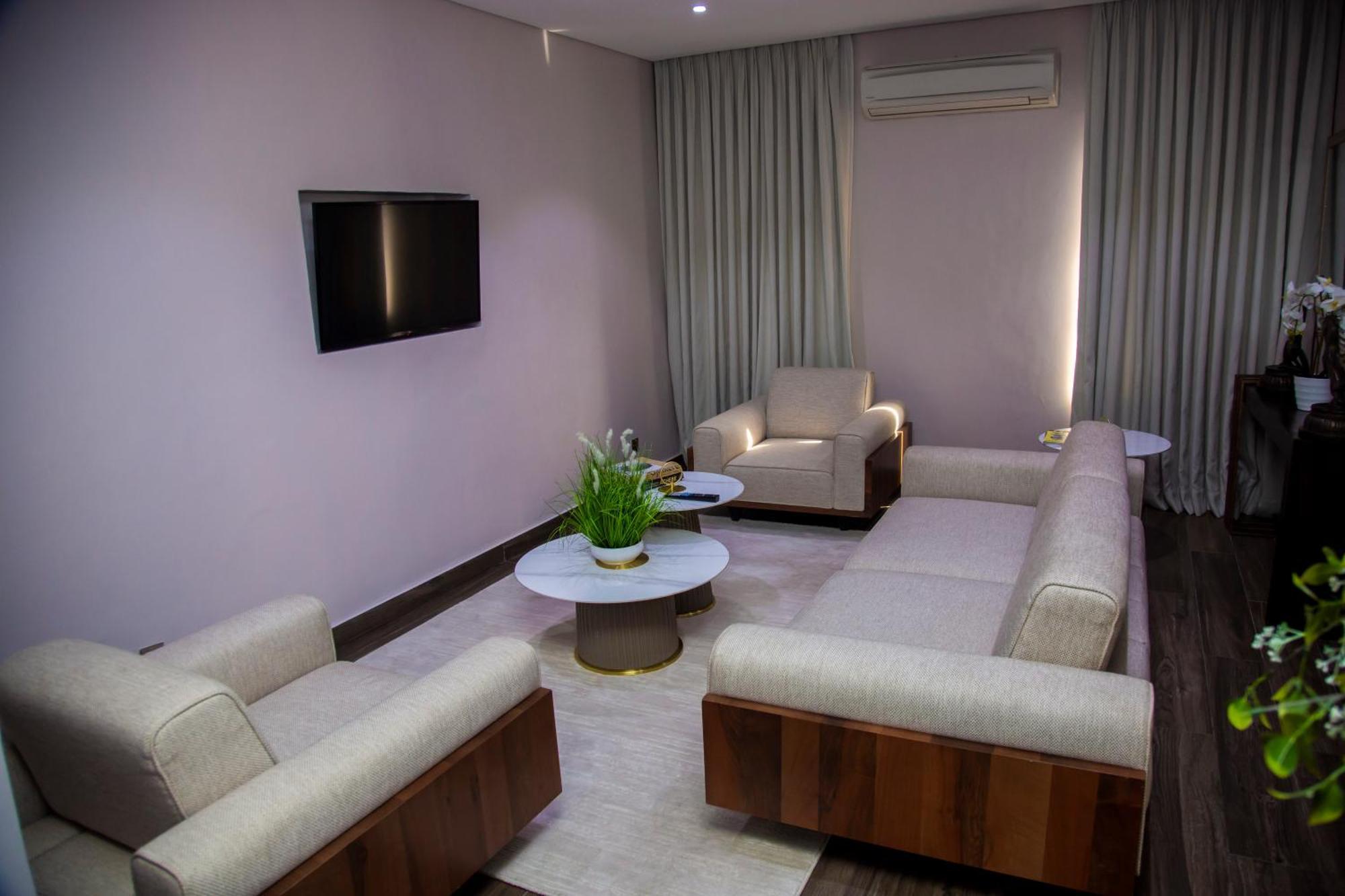 לגוס The White Orchid Hotel מראה חיצוני תמונה