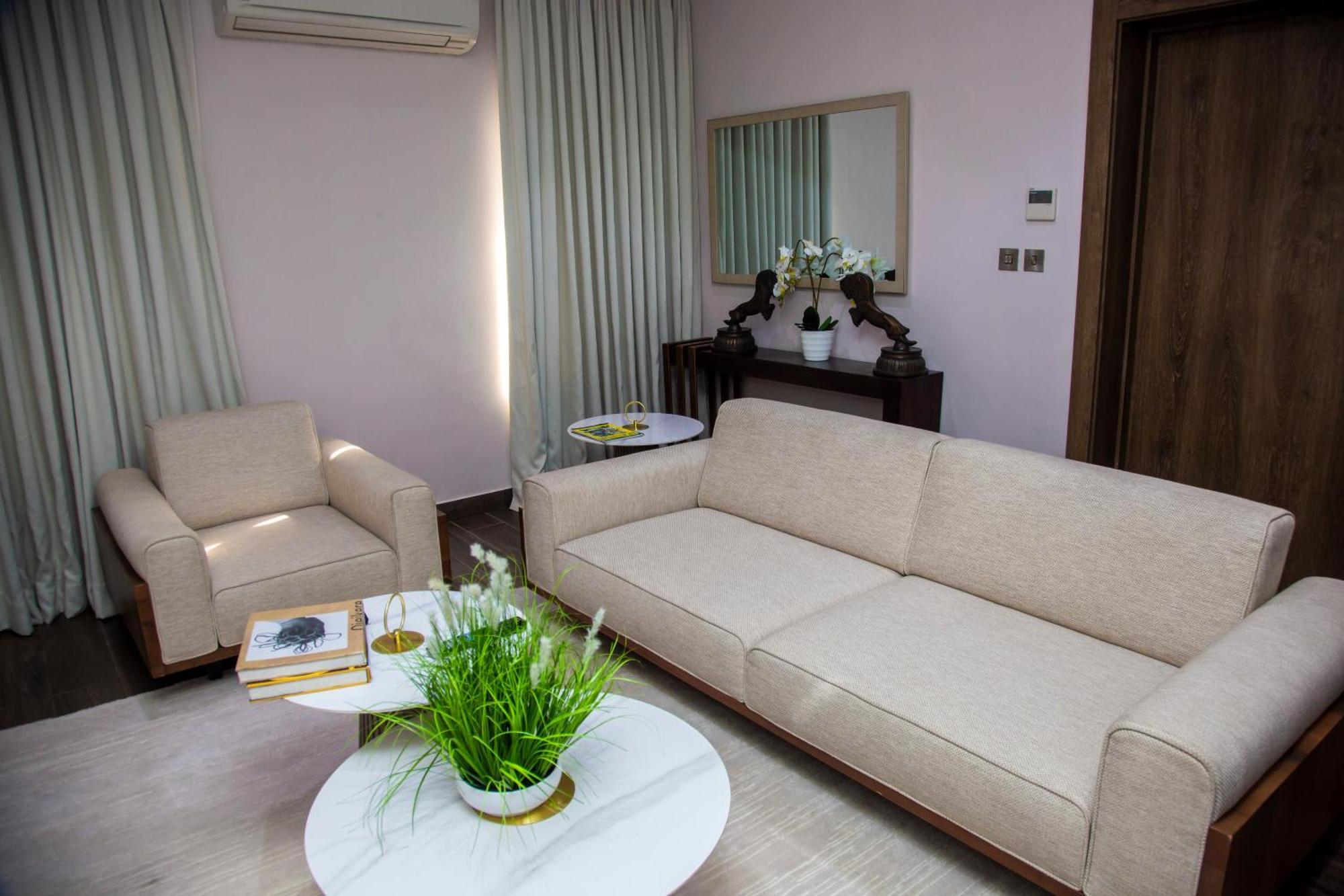 לגוס The White Orchid Hotel מראה חיצוני תמונה